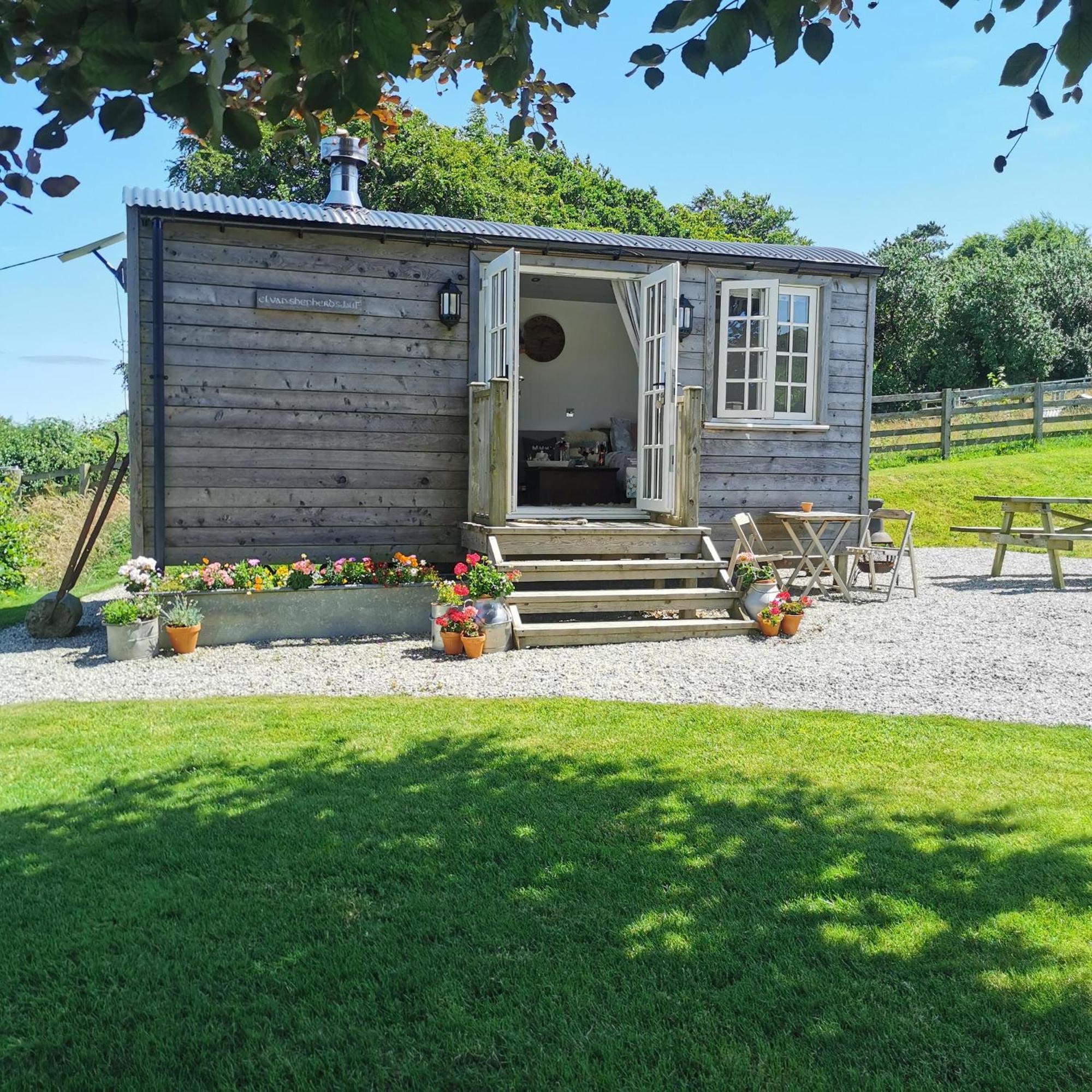 Elvan Farm Shepherd'S Hut Vila Exeter Exterior foto